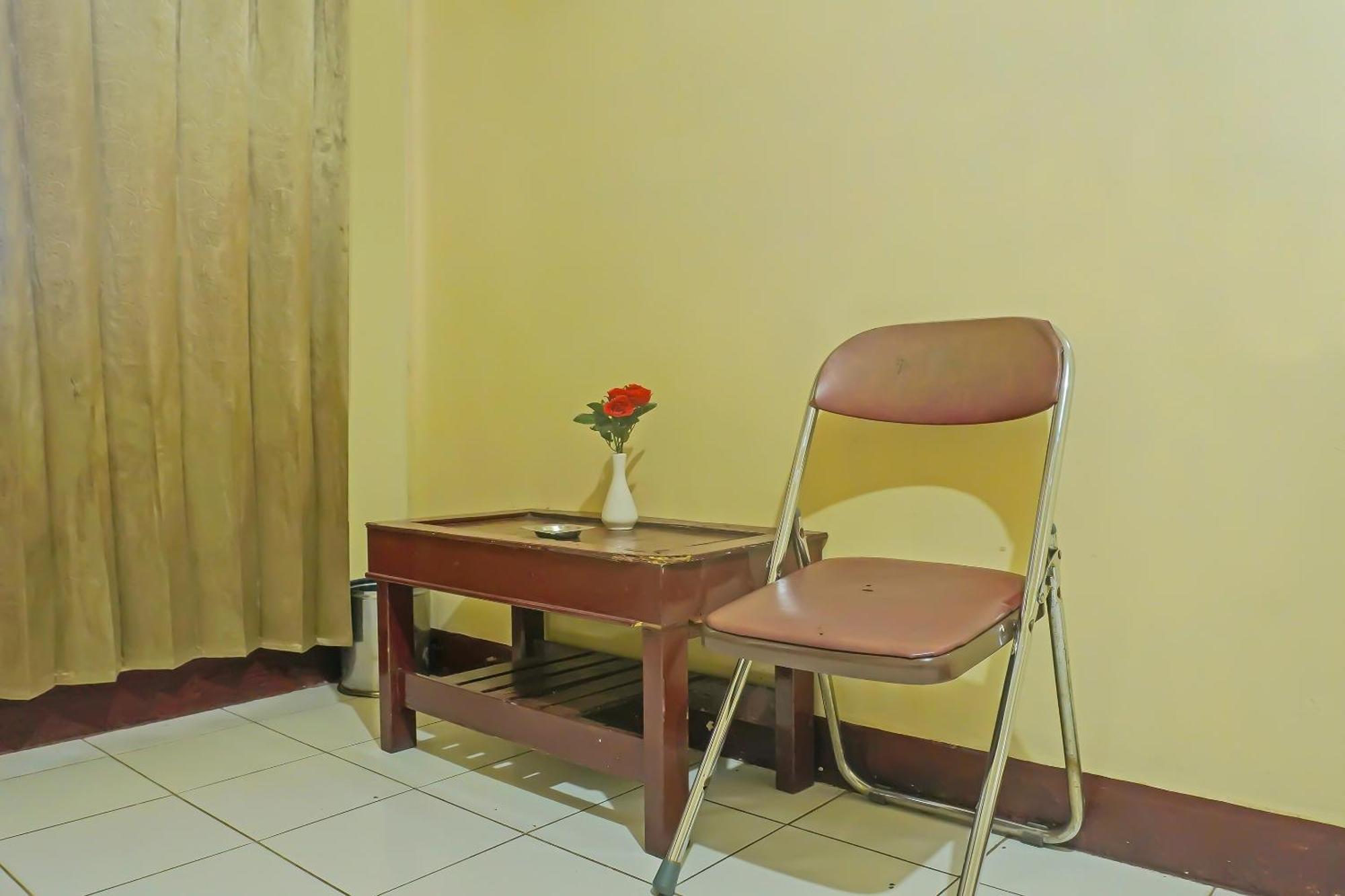 Spot On 92466 Adam Kost Syariahnearwisata Jembatan Barito Hotel Банджермасин Екстериор снимка