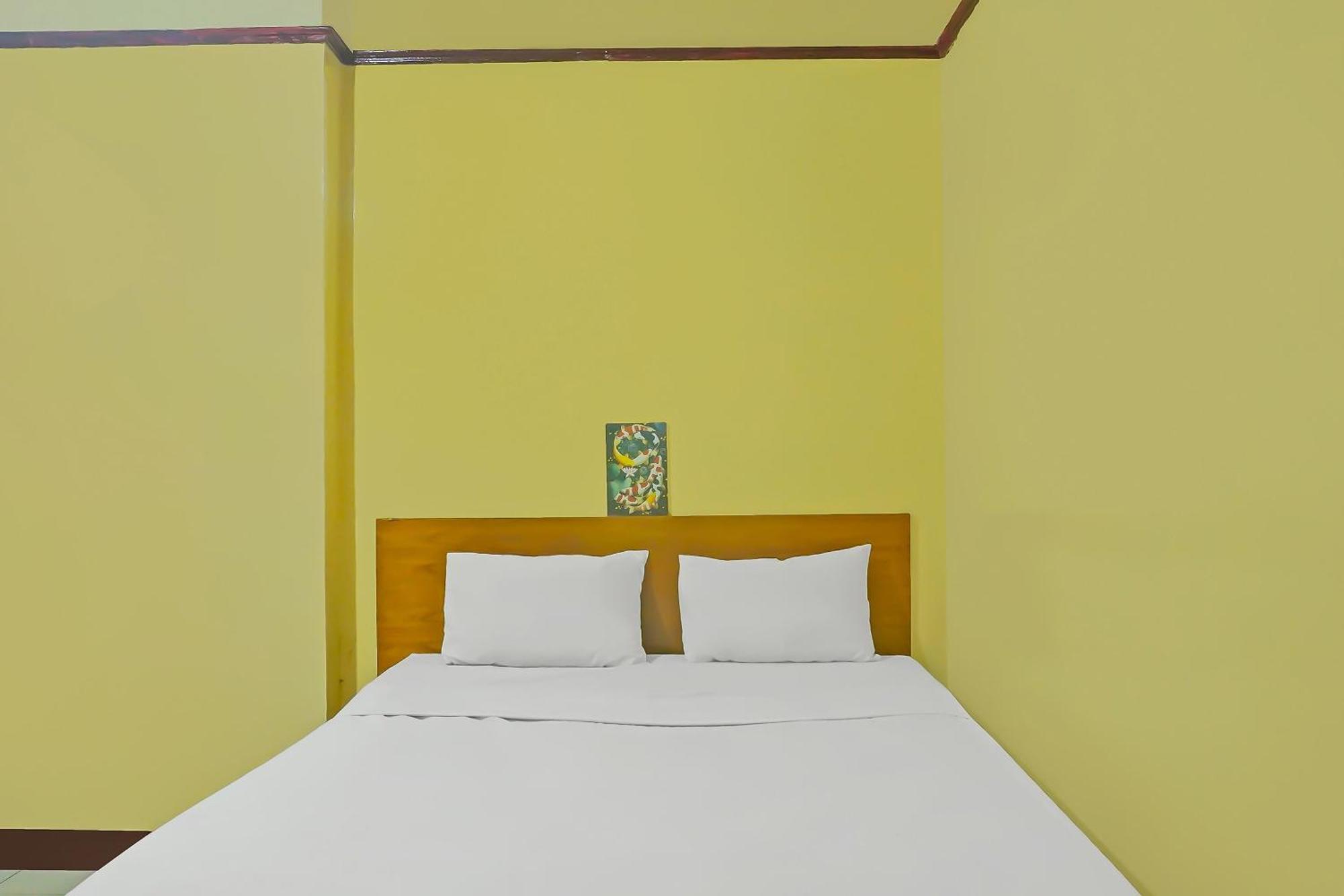 Spot On 92466 Adam Kost Syariahnearwisata Jembatan Barito Hotel Банджермасин Екстериор снимка